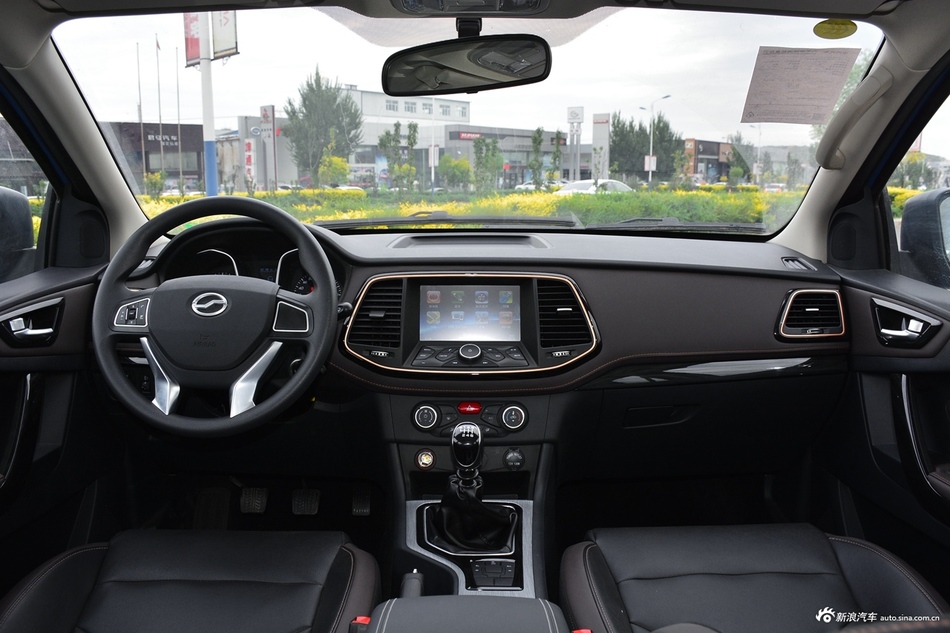 2018款领主2.5T手动四驱精英型标双JE4D25Q5A