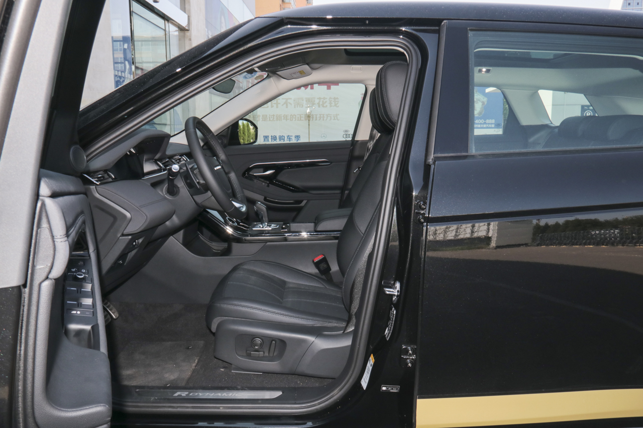 2020款揽胜极光R-DYNAMIC S 运动版249PS