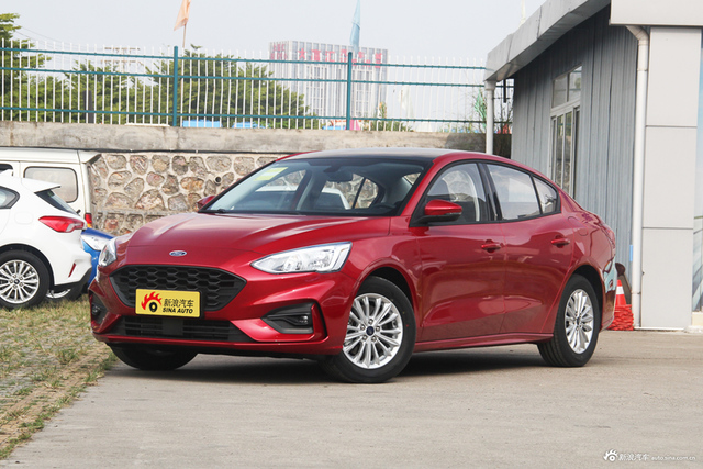 2020款福克斯三厢1.5L锋潮型EcoBoost 180