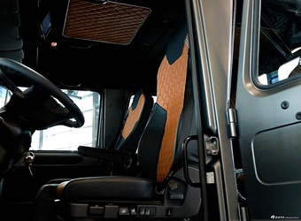 2026款乌尼莫克U4023 80周年纪念版 官图