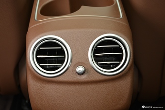 2019款奔驰E级改款2.0T自动运动豪华型300L