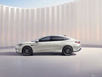 2025款海豹07 DM-i 智驾版 1.5T 125km 旗舰型 官图