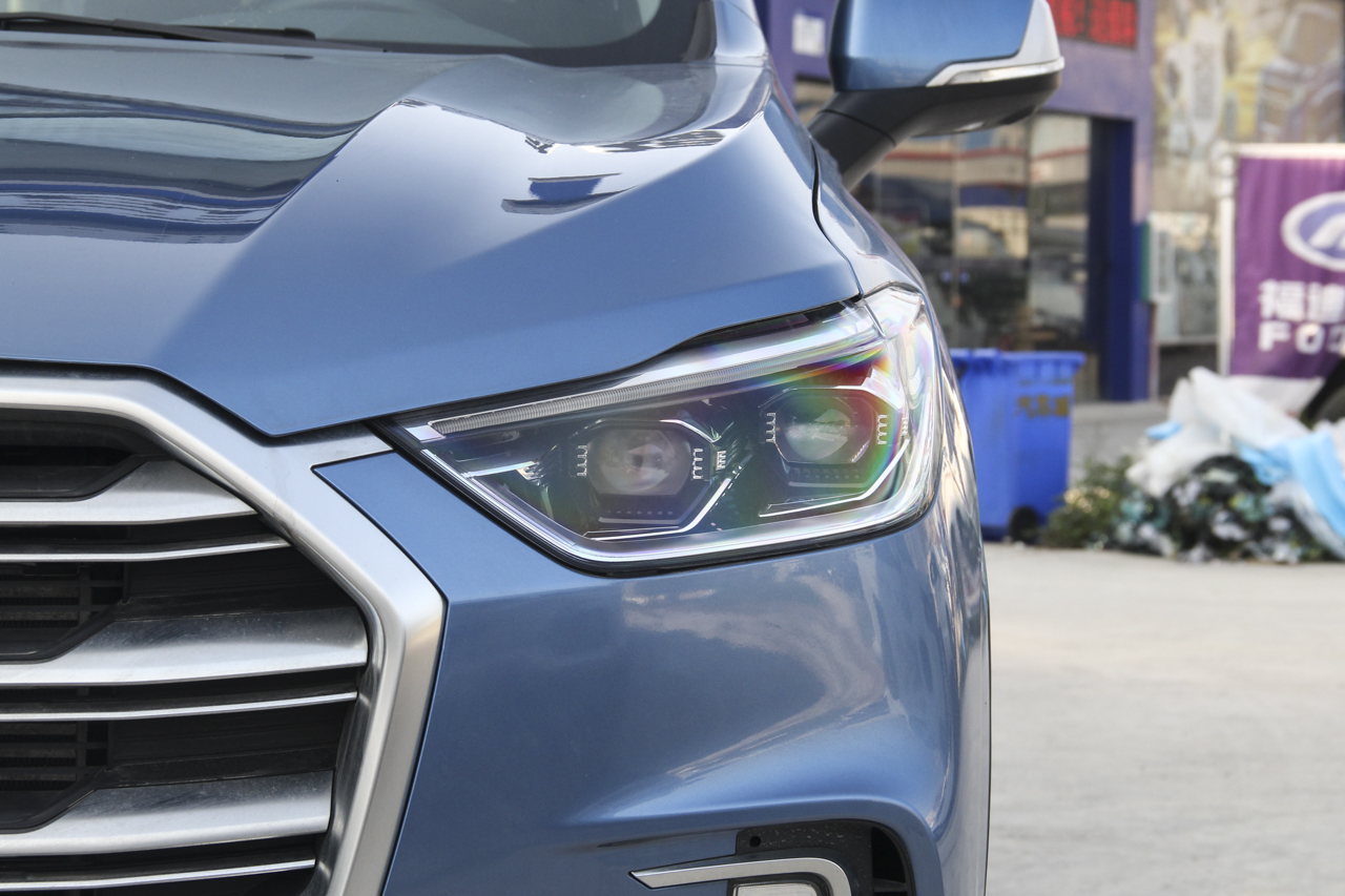 2017上汽大通D90 2.0T自动四驱天狼星