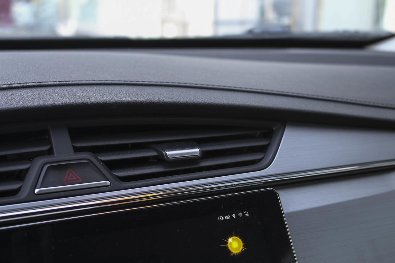 2019款吉利缤瑞1.0T自动200T DCT缤致版