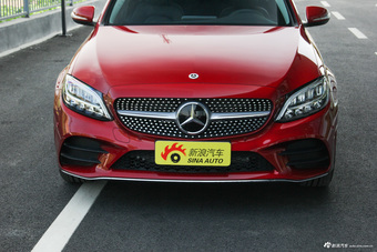 2019款奔驰C级C 260L 2.0T自动运动版