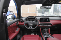 2018款名爵HS 2.0T自动两驱30T Trophy荷尔蒙燃情版