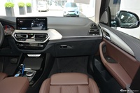 2022款宝马iX3 创领型