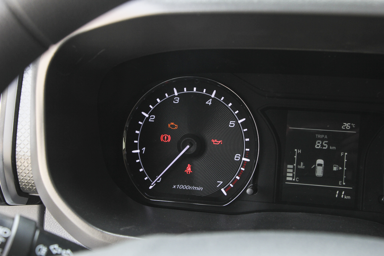 2018款长安欧尚X70A 1.5L手动标准型