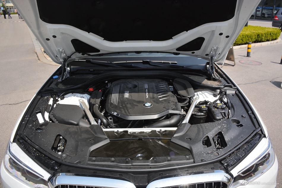 2019款宝马5系3.0T自动540Li行政版