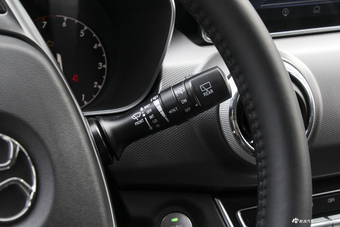 2018款北汽绅宝智行1.5T自动精英版