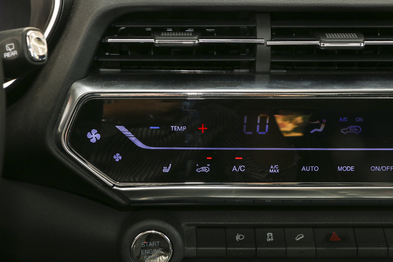 2018款众泰T500 1.5T自动智能互联尊贵型