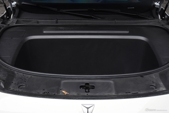 2024款深蓝S05 510Ultra 纯电版