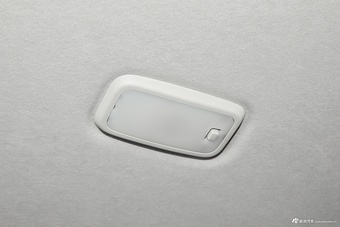 2022款福田征服者5 2.0T自动柴油两驱武林至尊长轴4F20TC