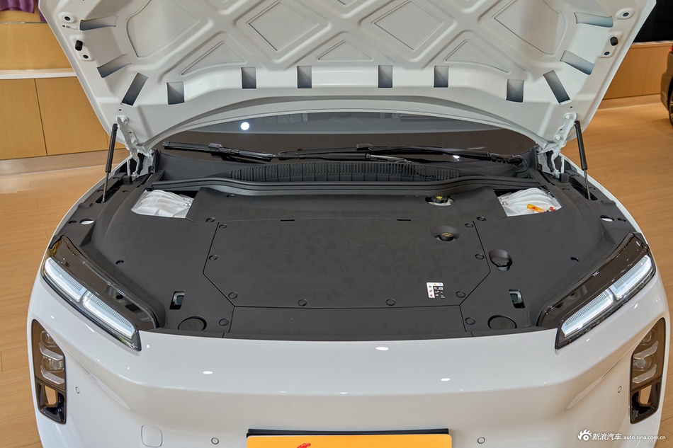 2025款蔚来ET5 75kWh