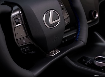 2025款雷克萨斯RZ 550e F SPORT 官图