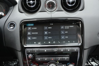 2018款捷豹XJL 3.0L自动SC两驱典雅商务版 