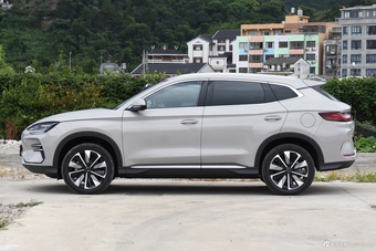 2025款宋PLUS EV 520km 尊贵型