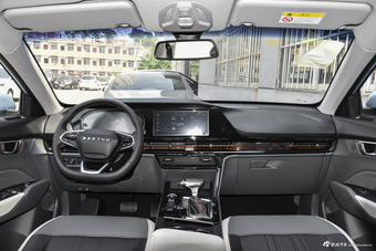 2019款宝骏RC-6 1.5T自动24小时在线豪华型图片