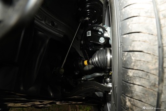 2026款卡罗拉锐放 2.0L 先锋版