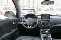  2019款奔腾X40 1.6L手动豪华型