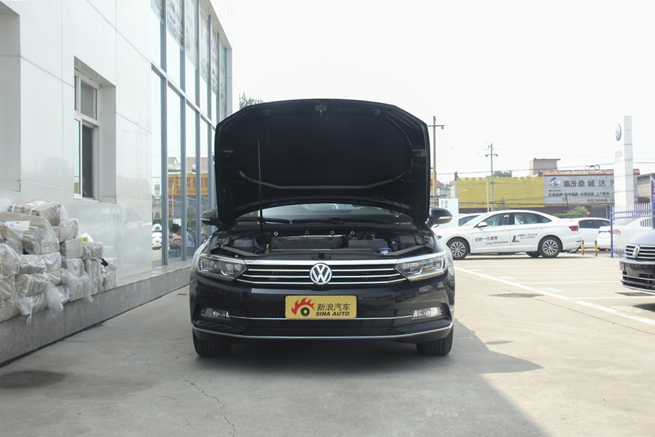 2019款迈腾2.0T自动330TSI DSG领先型国VI 