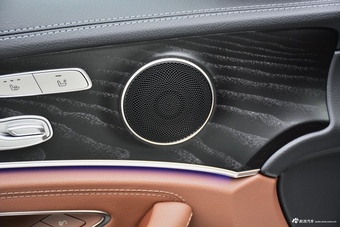 2019款奔驰E级改款2.0T自动运动时尚型300L