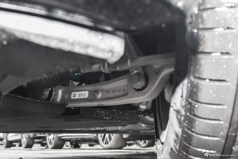 2025款奥迪A6L 改款 40 TFSI 豪华动感型