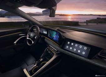 2026款奥迪Q5 Sportback(海外) 基本型 官图