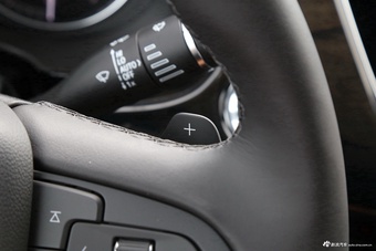 2022款XT6 2.0T自动七座四驱豪华型