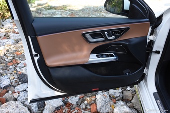 2025款奔驰E级 E 300 L 时尚运动型