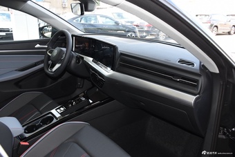 2025款凌渡L 280TSI DSG炫辣版