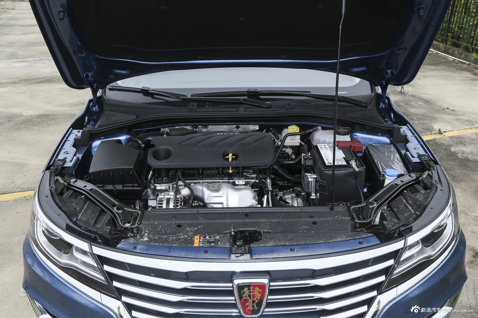 2019款荣威i6 PLUS 1.6L自动互联旗舰大赞版