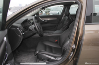 2019款沃尔沃V90 Cross Country 2.0T自动T5 AWD智远版