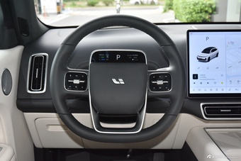 2025款理想L7 Pro 智能焕新版