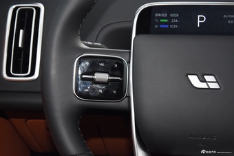 2025款理想L8 Max 智能焕新版