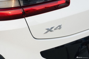 2022款宝马X4 xDrive 25i M运动套装