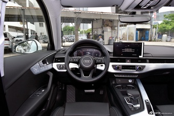 2025款奥迪A4L 200万辆悦享版 40 TFSI 时尚动感型