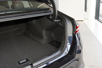 2026款宝马i5 eDrive 40L M运动套装