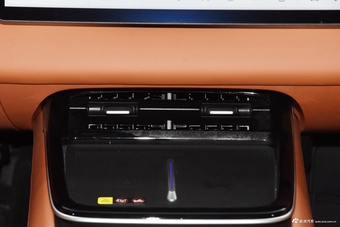 2024款深蓝S05 510Ultra 纯电版