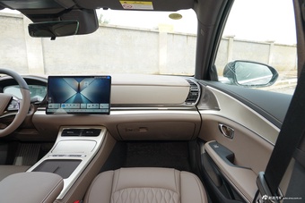 2026款汉DM-i 智驾版 245km 尊荣型