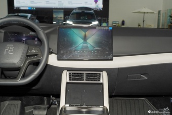 2025款比亚迪元UP 401KM智驾领先版