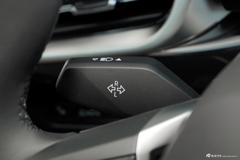 2025款宝马iX1 eDrive25L X设计套装