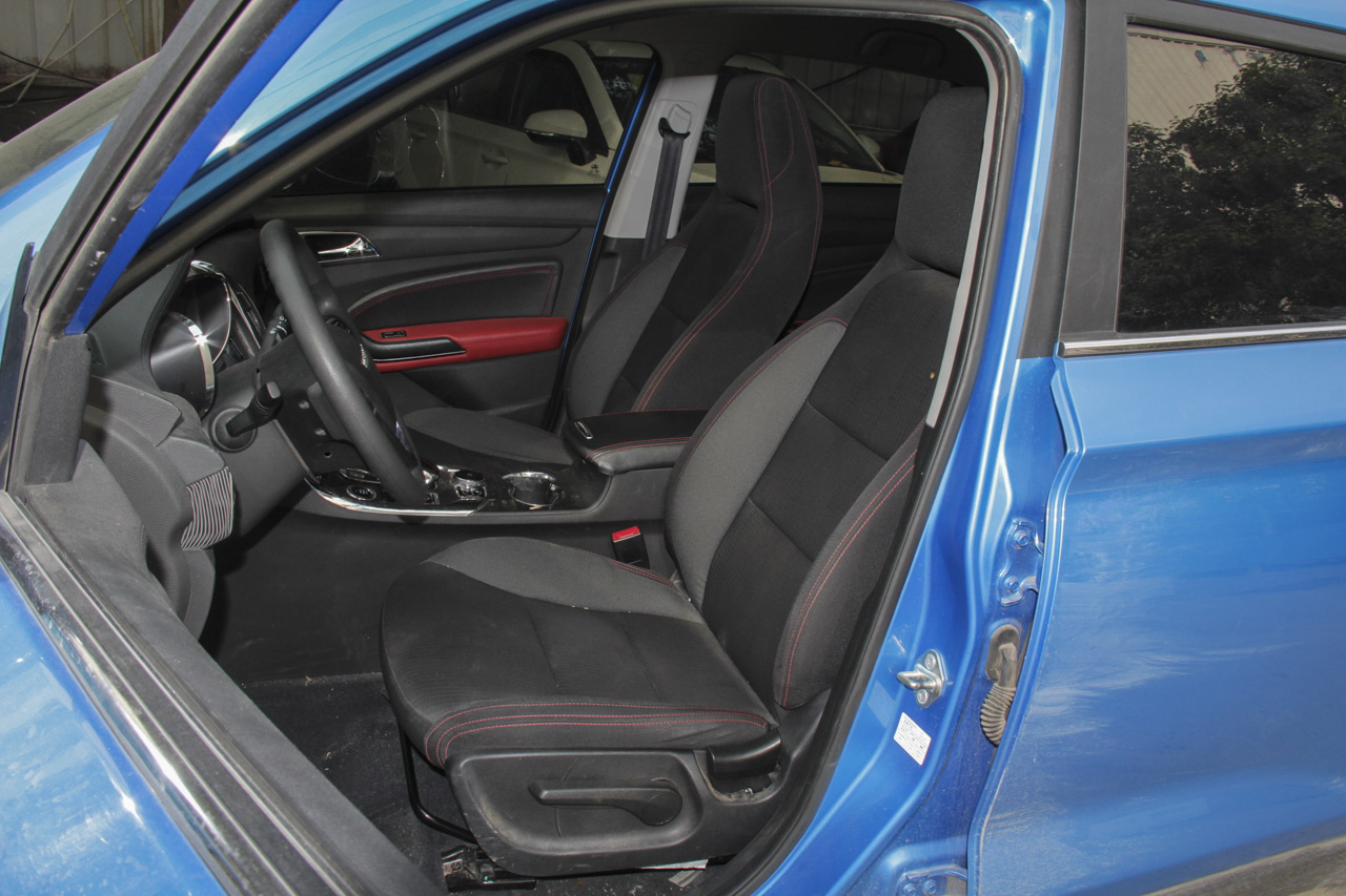 2018款猎豹CS9新能源 EV300 风尚版