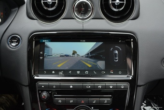 2018款捷豹XJL 3.0L自动SC两驱典雅商务版 