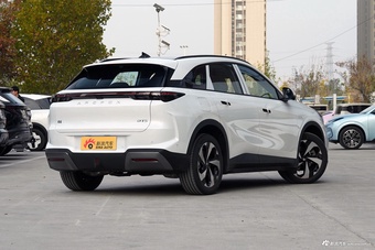 2026款极狐 阿尔法T5 增程 215 元境智行版