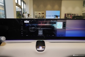 2026款奥迪E5 Sportback 钦定性能quattro型