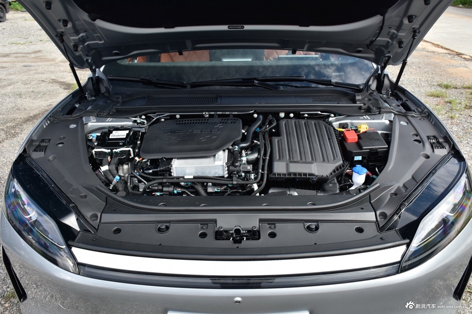 2025款风云A9L 260超长续航尊贵版