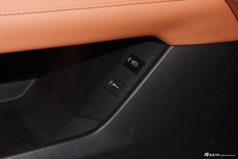 2025款深蓝S07 215Max 深蓝智驾AD PRO增程版