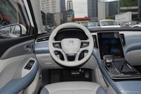 2021款R汽车 ER6 新动版 620km 智行版