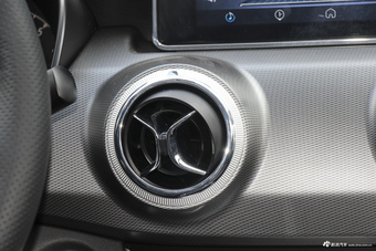 2018款北汽绅宝智行1.5T自动精英版